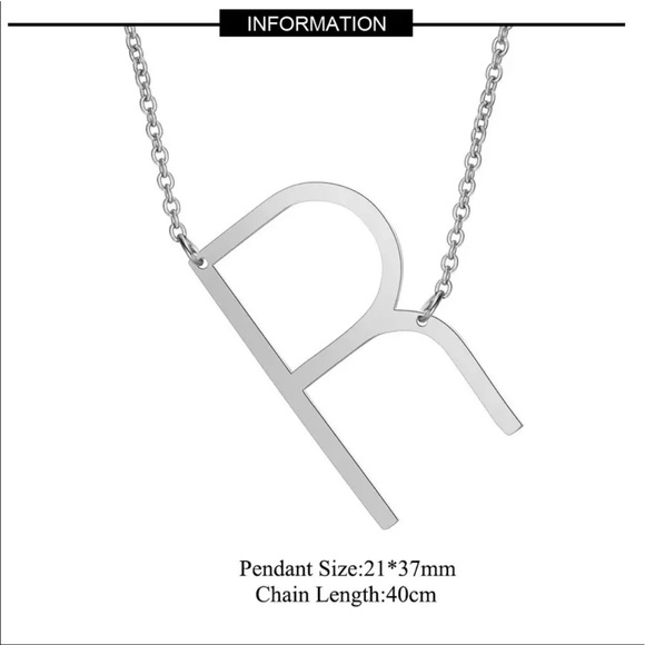 Urban Outfitters Jewelry - NEW!! 🌟 Initial “R” Pendant Necklace
